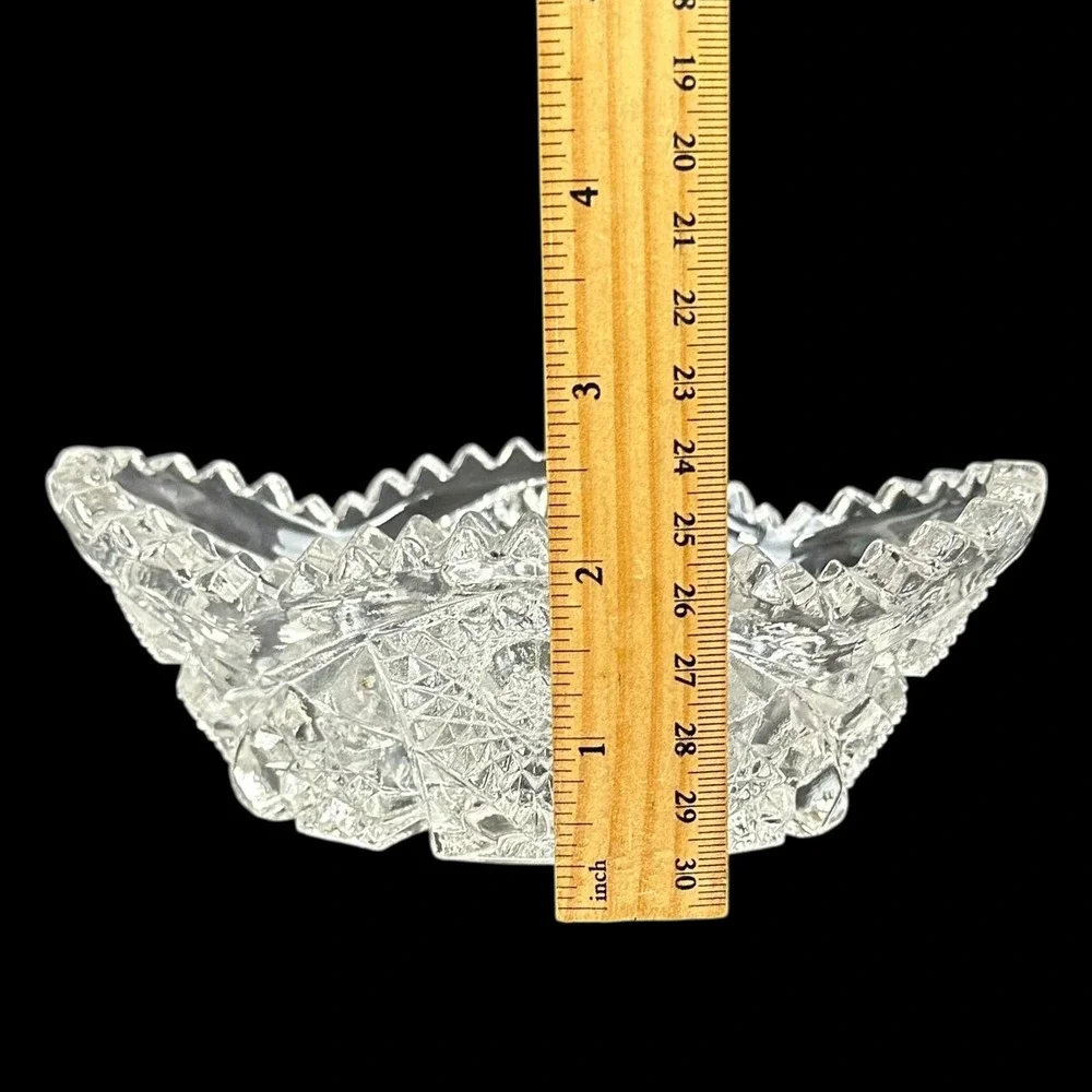 Vintage Imperial Glass Nucut EAPG Oval Nut Dish Sawtooth Pressed Glass‎ 6.5